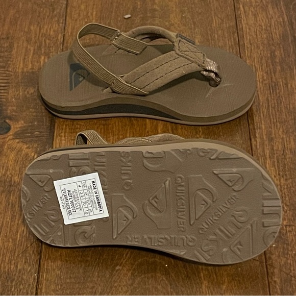 nwot QUIKSILVER || Carver Suede Core Sandals | Toddler Boys Girls Unisex size 4c - Picture 2 of 5